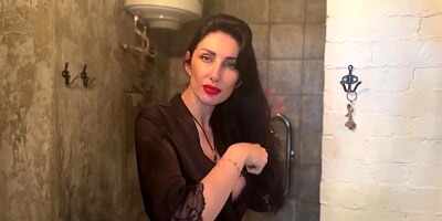 Peed and got cum on big tits