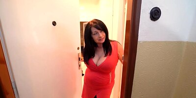 MATURE4K. Mature client in red does it upon request of the powerful boy