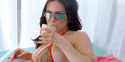 Kendra Lust fucks a manager at the all inclusive resort