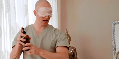 Brazzers - Bridgette B Loves How Her New Masseur Uses His Hands On Her Perfect Curves & Pussy