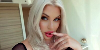 BORED HOUSEWIFE Wants Your Cock's Attention!