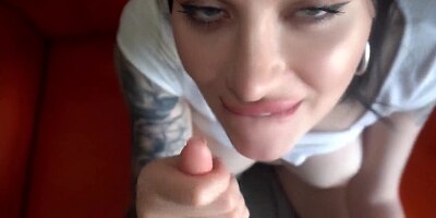 MET TEEN AT PUBLIC POOL AND ASKED TO SUCK ME DEEP IN MY ROOM. HONEY HAZE